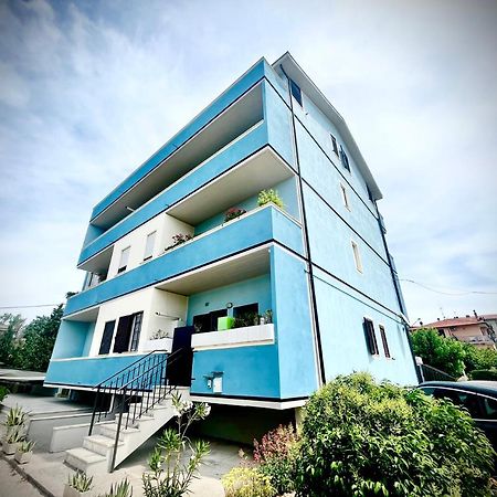 Cozy 55-M2 Flat Close To The Countryside In นาร์นี ภายนอก รูปภาพ
