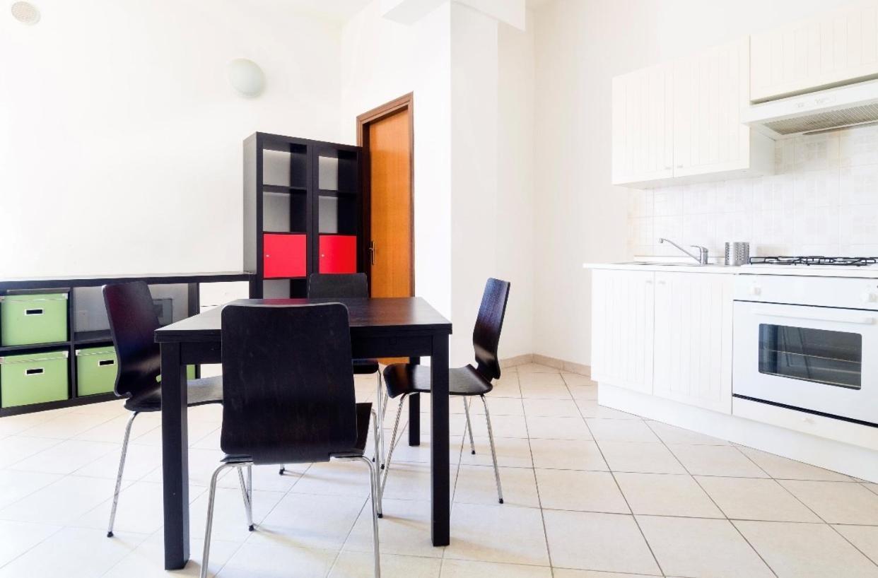 Cozy 55-M2 Flat Close To The Countryside In นาร์นี ภายนอก รูปภาพ
