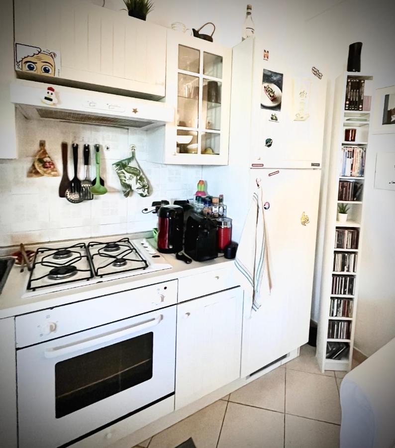 Cozy 55-M2 Flat Close To The Countryside In นาร์นี ภายนอก รูปภาพ
